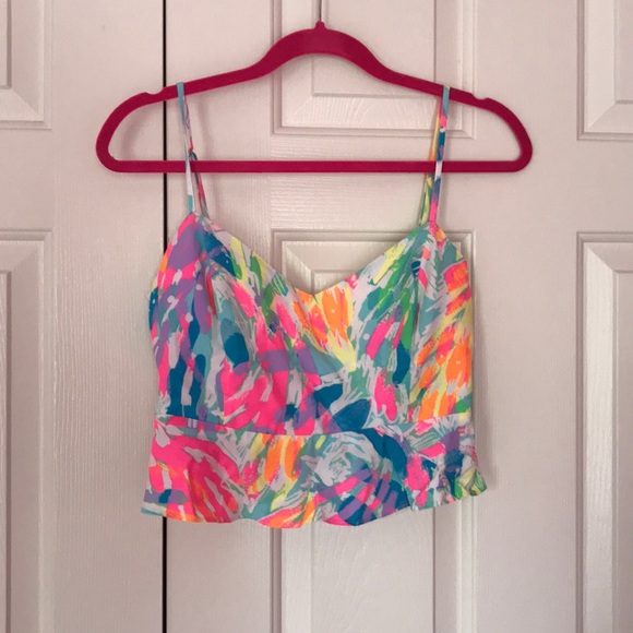 Lilly Pulitzer Tops - Lily Pulitzer crop top.